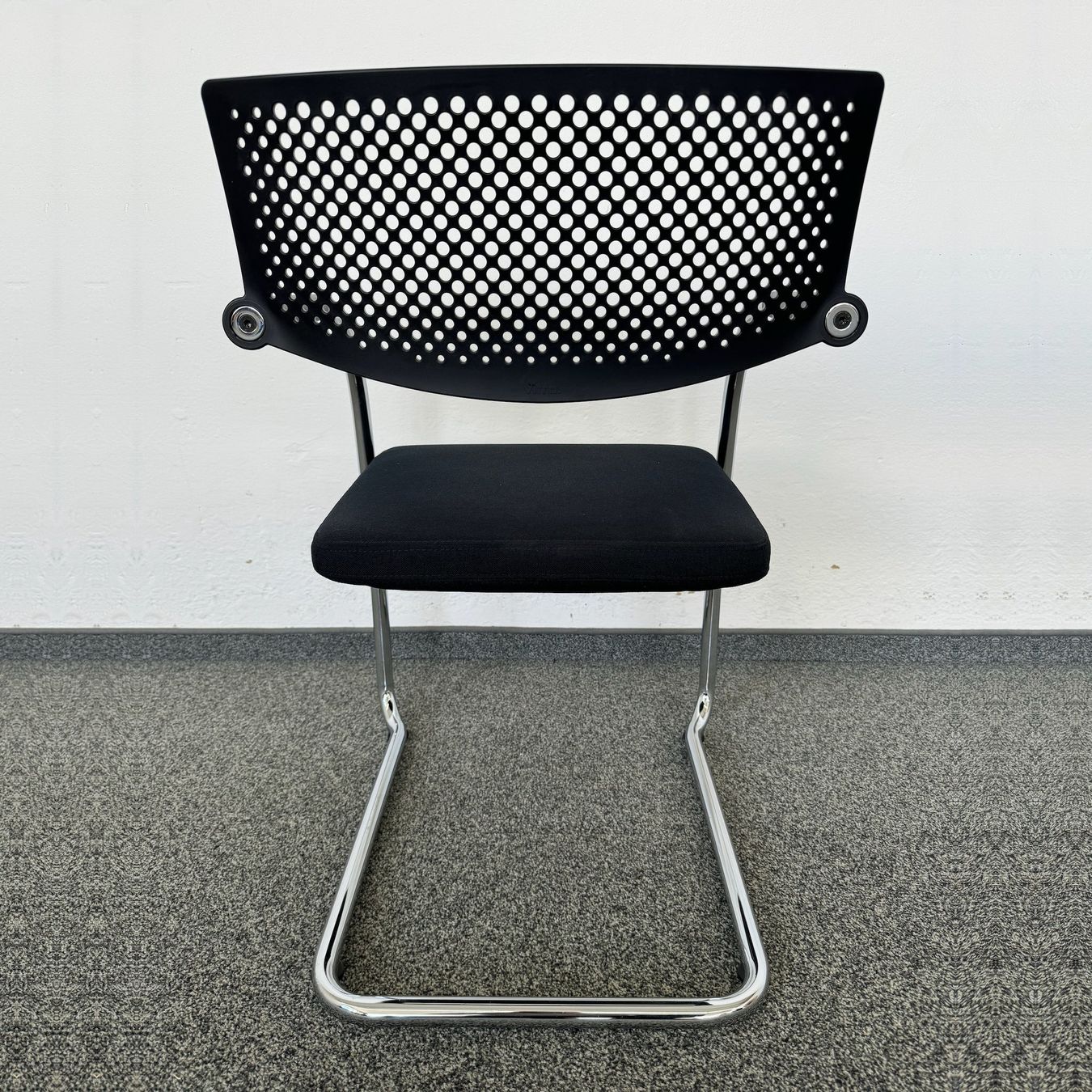 Vitra Sedie: Vitra Visavis 2 Freischwinger - stapelbar - Schwarz - mit – Usato da Schönenwerd venduto da mcofficeshop 4