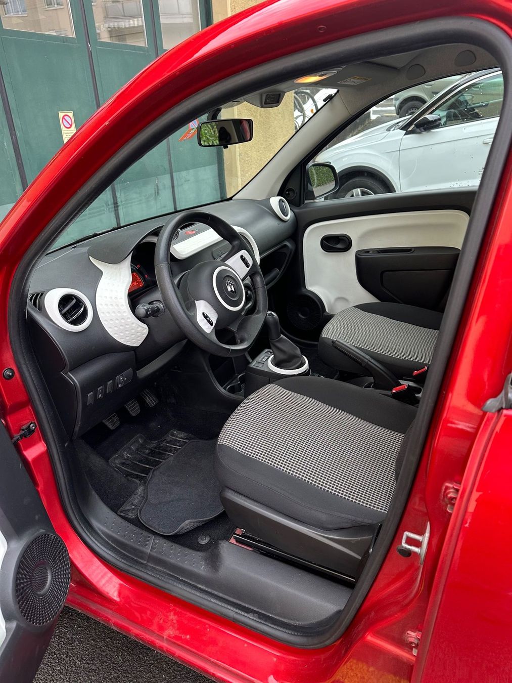 Renault Autos: Renault Twingo – D'occasion à Wilen (Sarnen) par Wstratos 1