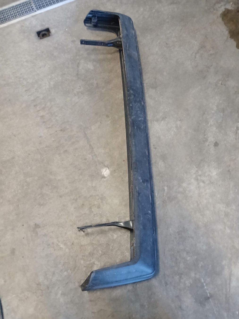 VW Tutti pezzi di ricambio auto: VW Golf Stosstange hinten – Usato da Langenthal venduto da Egro50 3