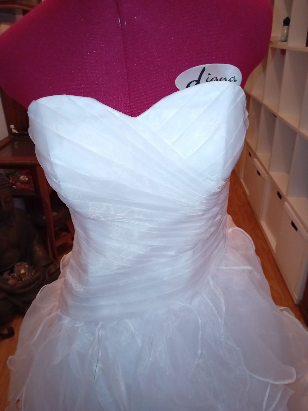 Kleider: Abito da sposa bianco con volant e strascico – Gebraucht aus Biasca von Old_6blh 4
