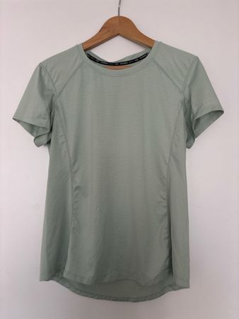 H&M Sport T-Shirt hellgrün 