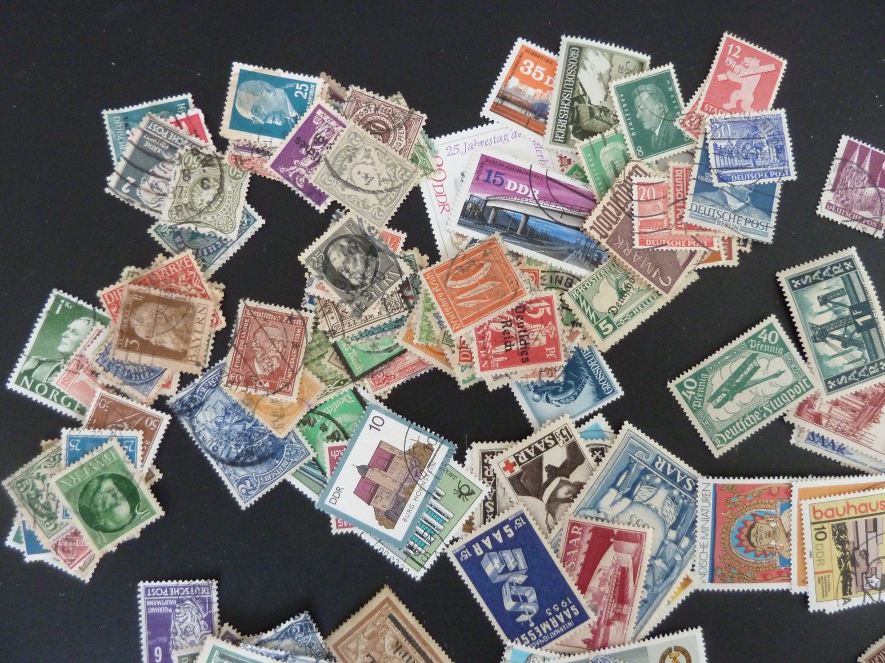 Tous les timbres: Lot Allemagne (5049) – D'occasion à Onex par BANGON80 1