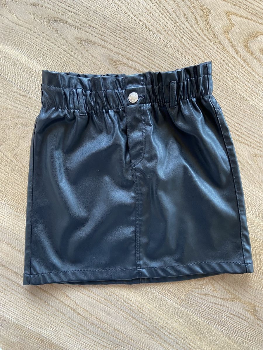H&M Vestiti & Gonne: Rock Gr. 140 – Usato da Lützelflüh-Goldb venduto da N.H. 4