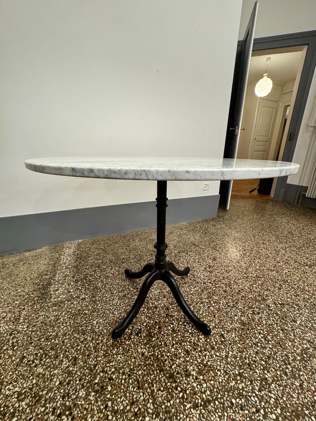Tische: Bistrotisch - Marmorplatte 90cm – Gebraucht aus Bern von jensstr1979 5