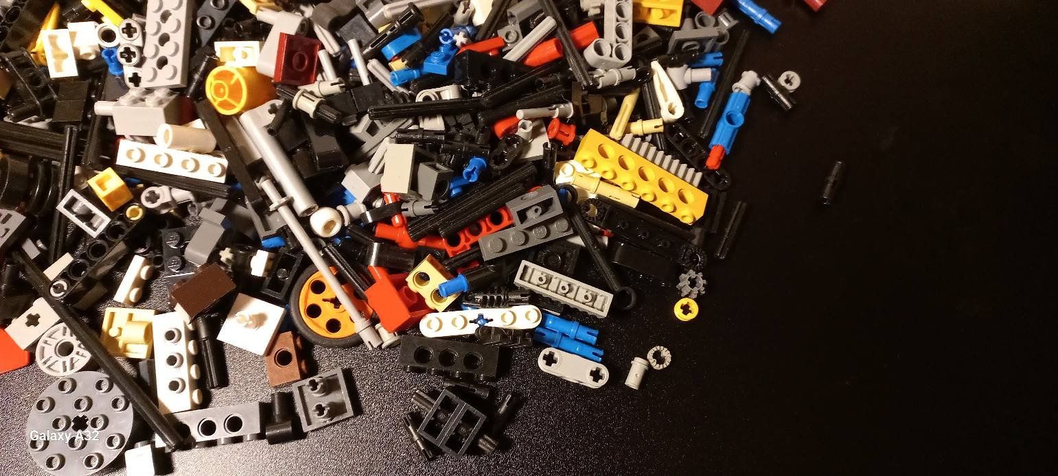 Lego Giocattoli: Lot de 400 grammes de Lego Technic – Usato da La Tour de Trême venduto da Startjouet 5