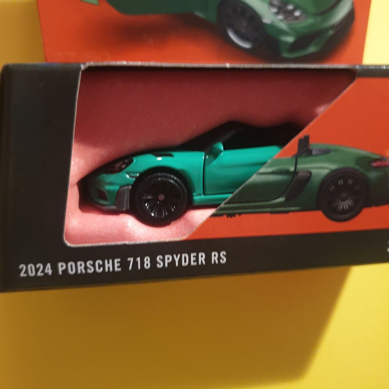 Matchbox Modellautos: Matchbox 2024 Porsche 718 Spyder RS – Neu und originalverpackt aus Oftringen von Rotor 2