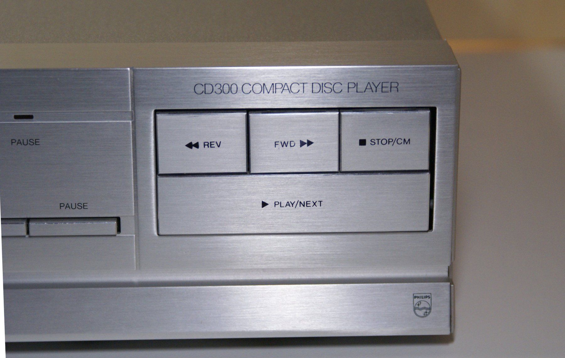 CD: Philips CD300 – Usato da Maegenwil venduto da Madfinc 5