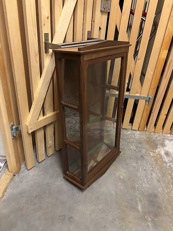 Vitrinen: Petite vitrine – Gebraucht aus Petit-Lancy von Minimaquoi 1