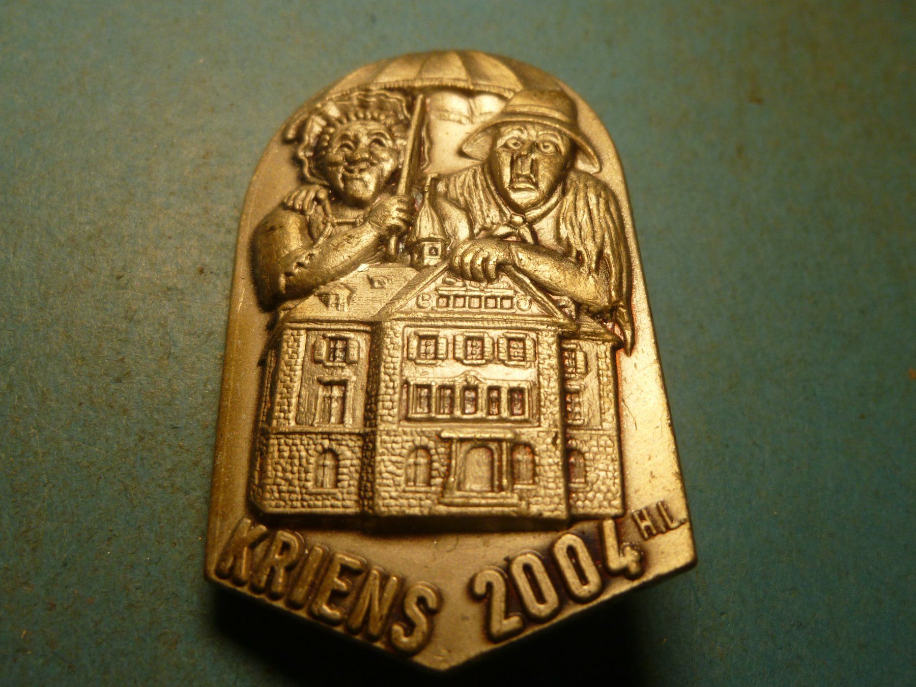 Plaketten & Abzeichen: KRIENS 2004 SILBER – Gebraucht aus Ried (Muotathal) von Mandarin02
