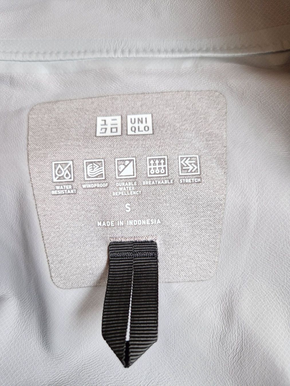 Uniqlo Cappotti: Uniqlo Raincoat – Nuovo (secondo la descrizione) da Zürich venduto da Ana_440 2
