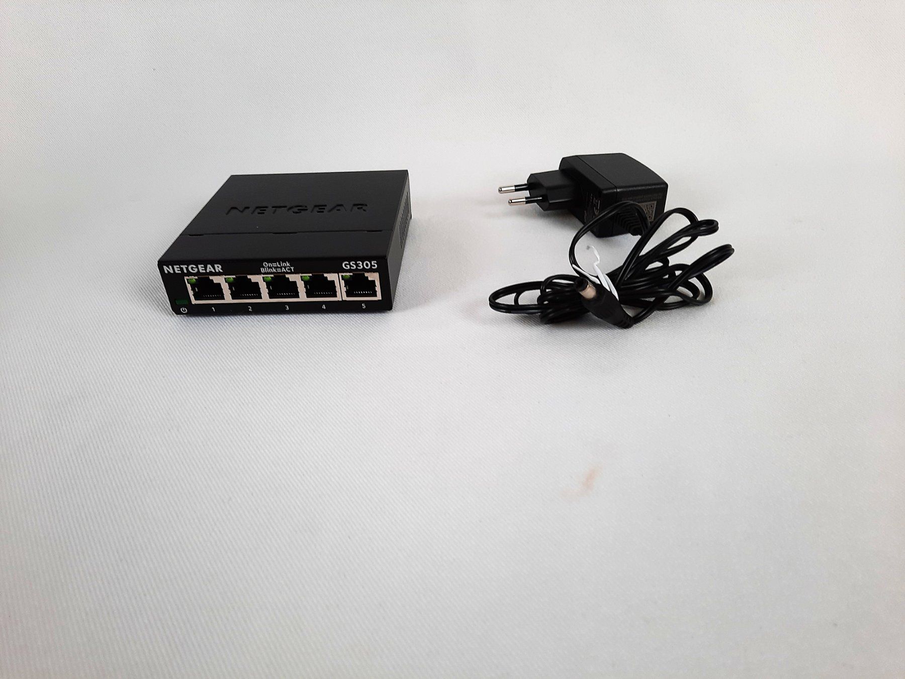 Netgear Hub & Switch: NETGEAR GS305 – Nuovo (secondo la descrizione) da Beinwil am See venduto da Restwert_Beinwil
