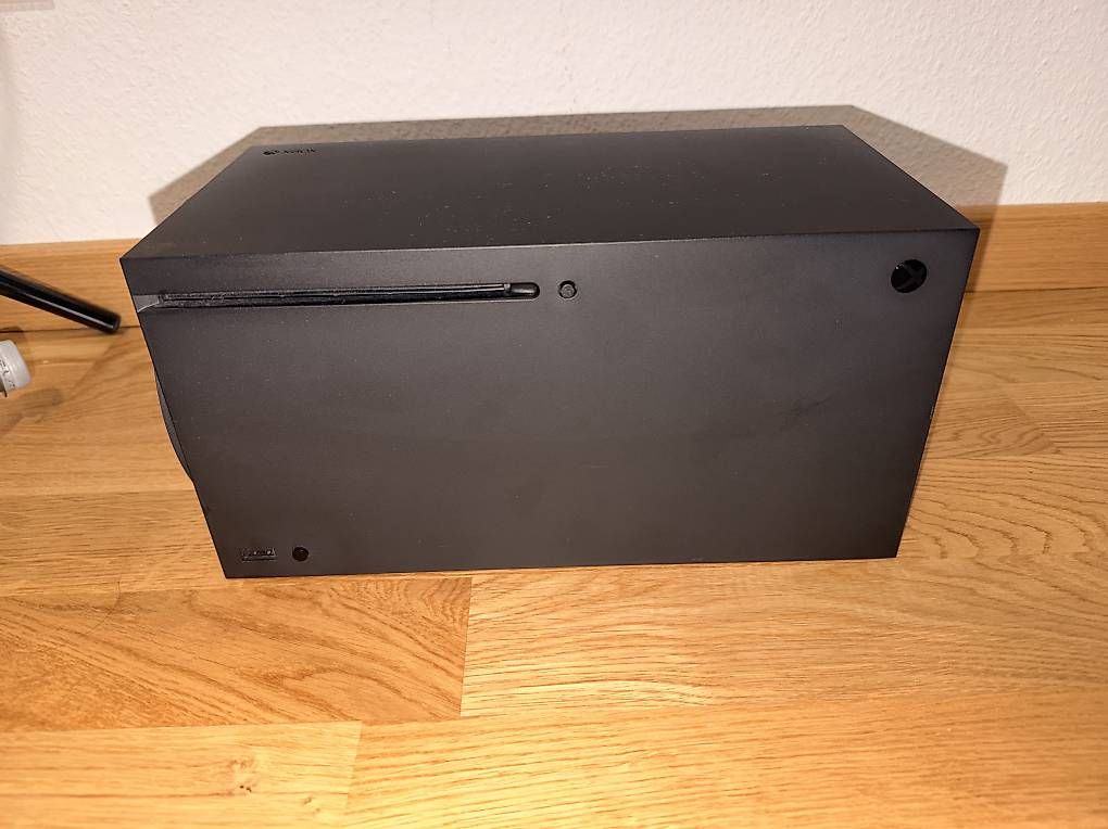Consoles: Xbox series x – D'occasion à Bern par leo_cd6l 2