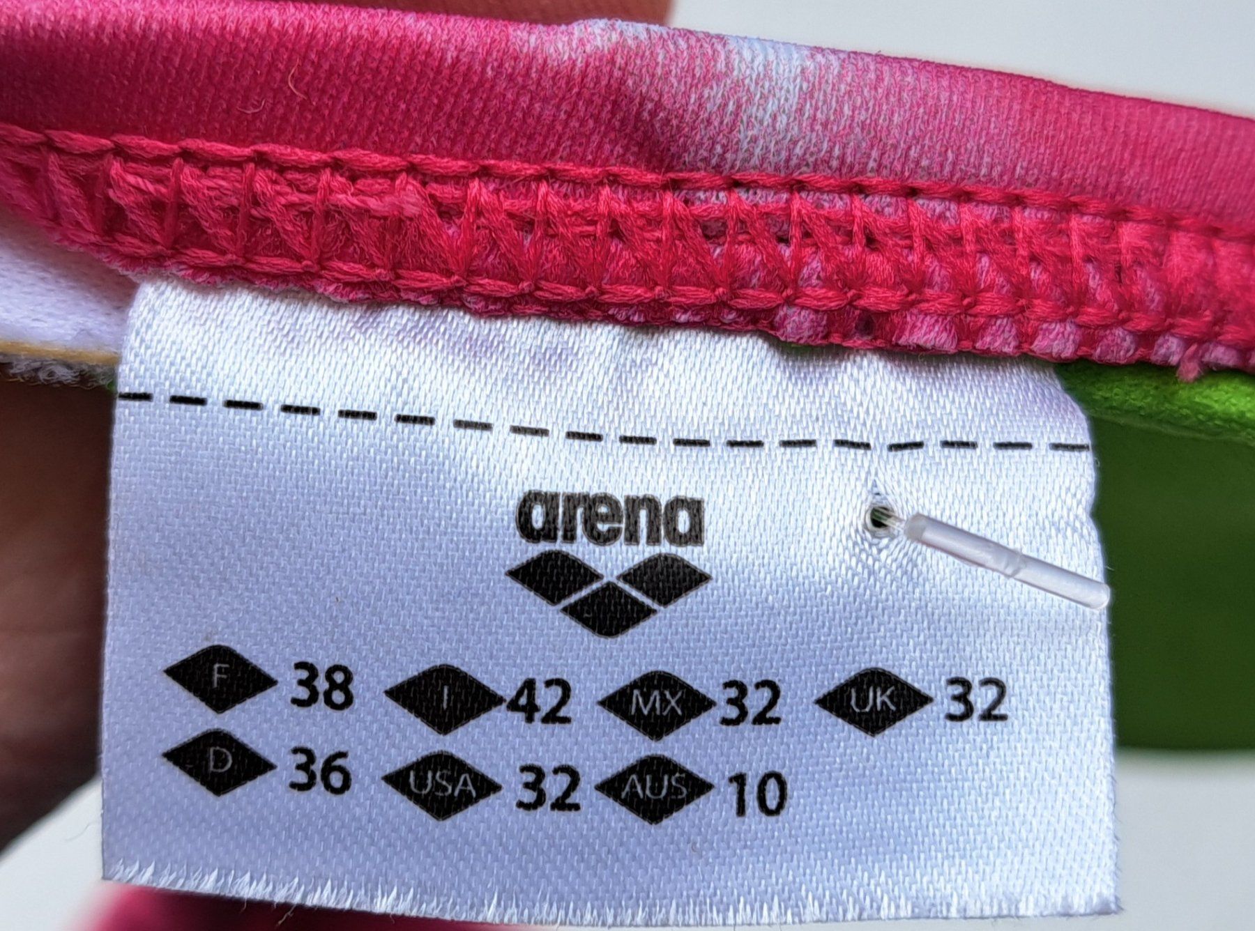 Arena Costumi da bagno & Bikini: NEU! Toller Arena Bikini Grösse 38 – Nuovo (secondo la descrizione) da Gysenstein venduto da joshuas81 3