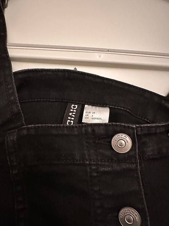 Kleider: Jeanskleid Schwarz – Gebraucht aus Watt von nad_h9db 1