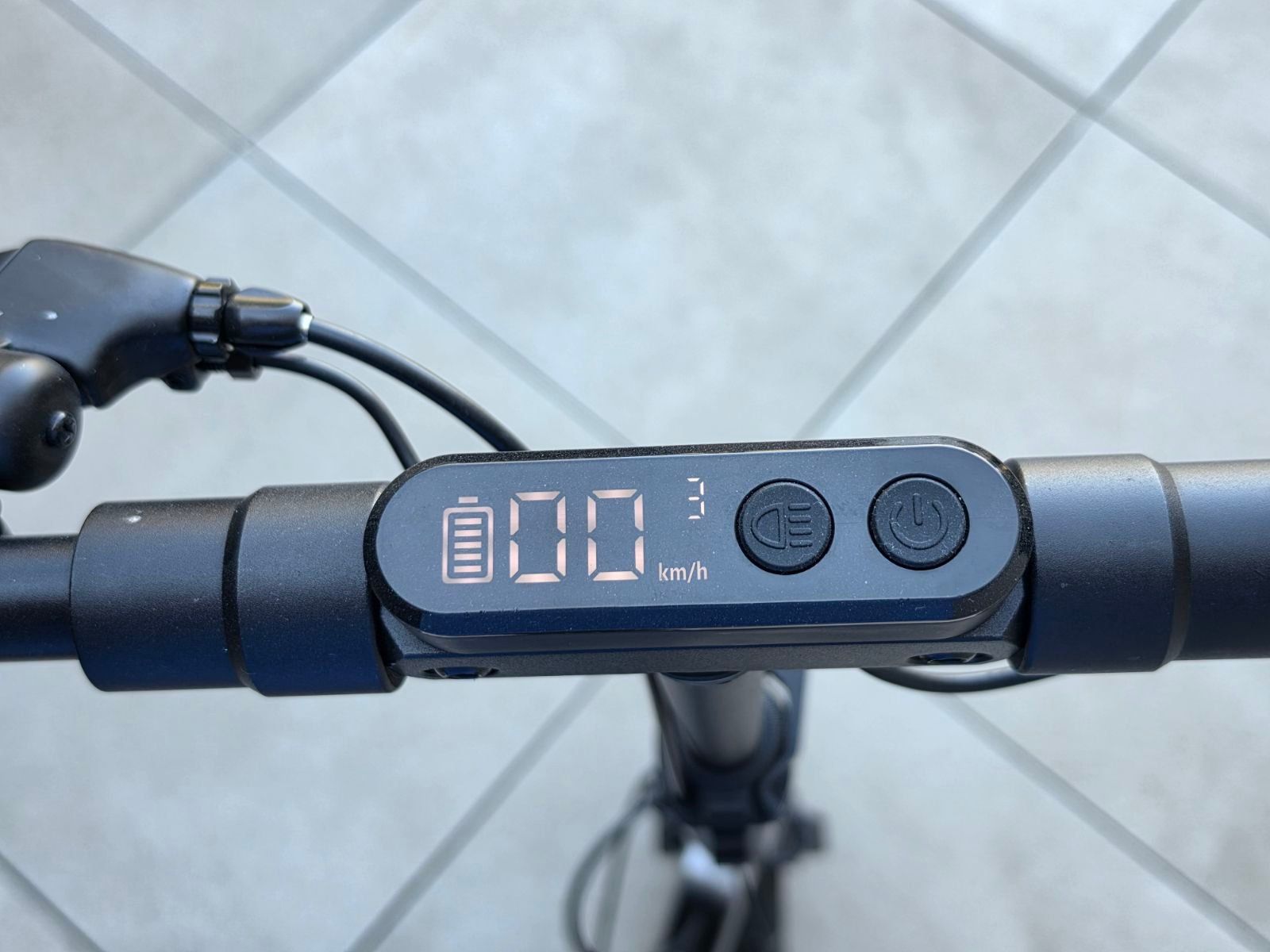 Micro Kickboard: Micro E-Scooter Explorer S – Usato da Dietlikon venduto da kobold_nik 2