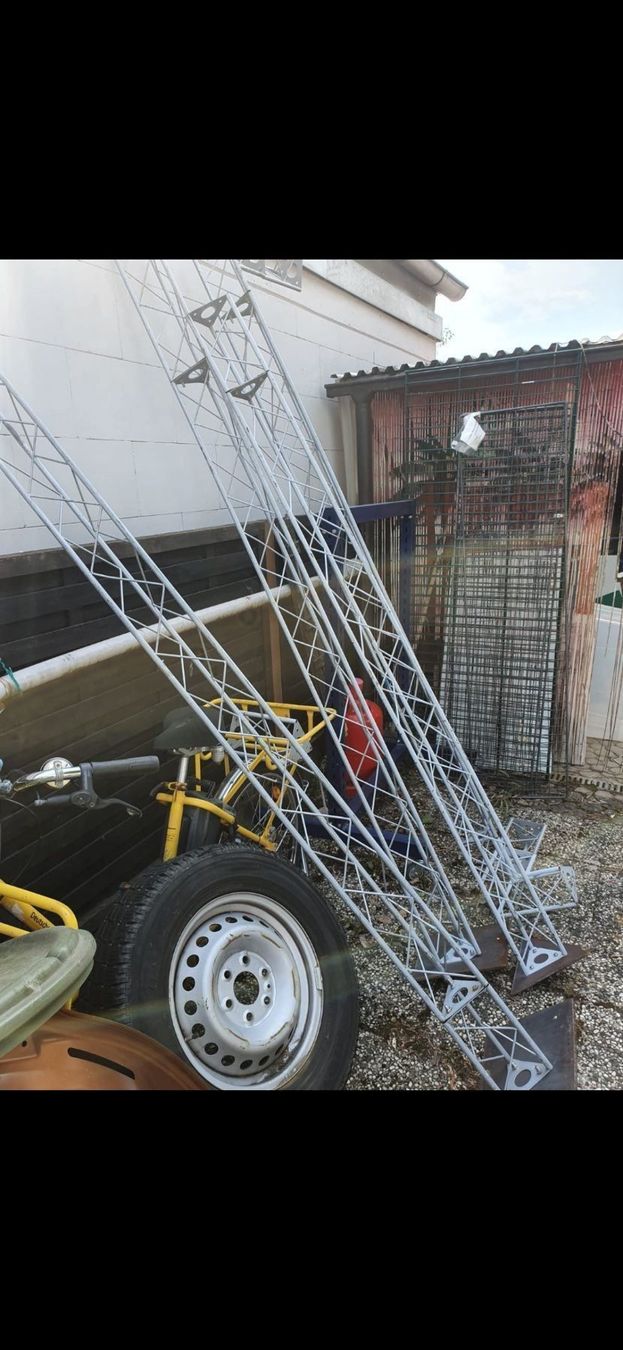 Tralicci: Traversen Konvolut Ecken Winkel licht – Usato da Reinach AG venduto da rares75