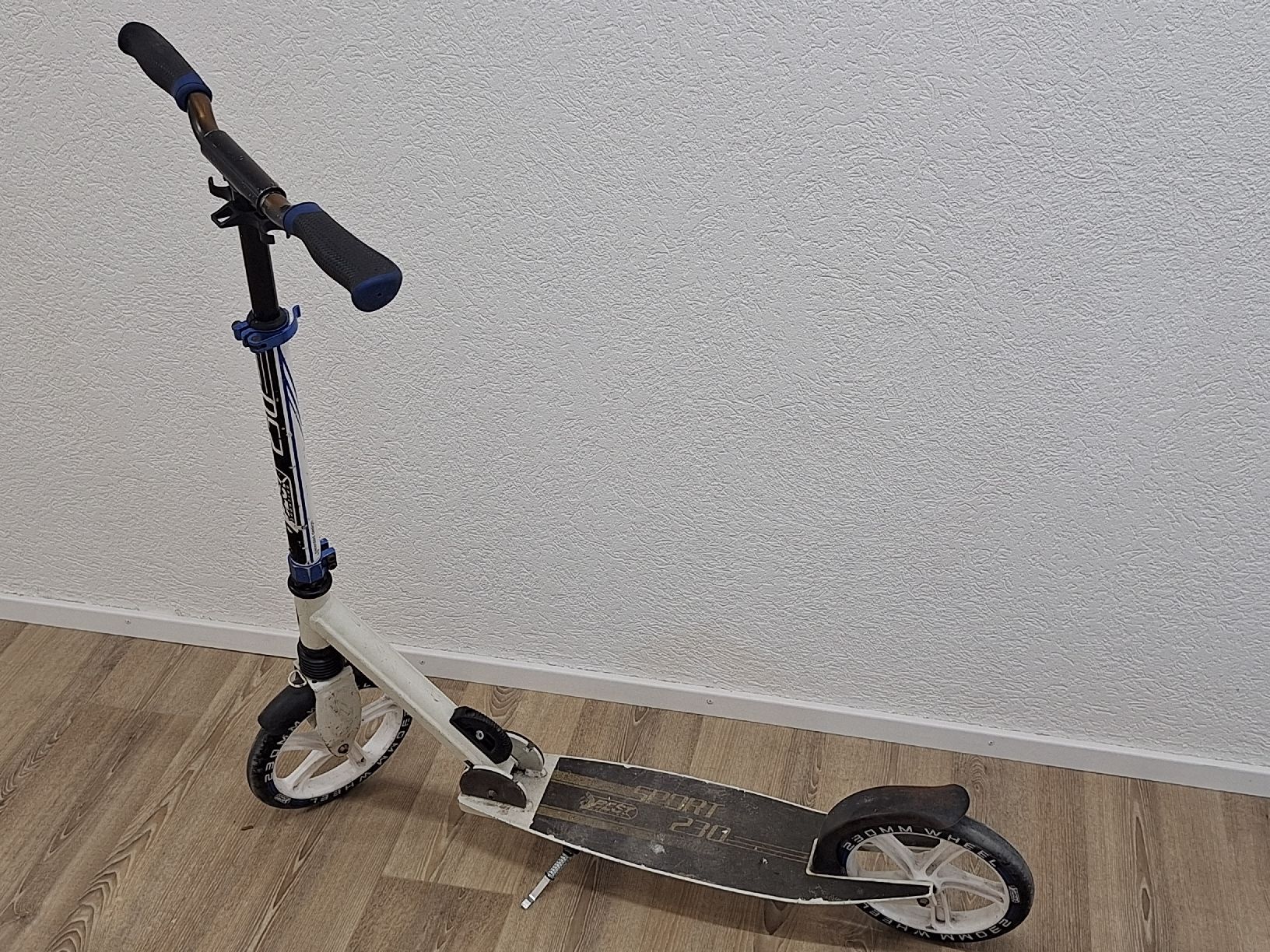 Kickboard: Trottinett – D'occasion à Grüt (Gossau ZH) par wisdomio7 1
