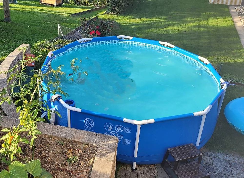 Intex Schwimmbad: Intex Pool 305 x 76 cm mit Filterpumpe und allem Zubehör – Gebraucht aus Muhen von Cacao72