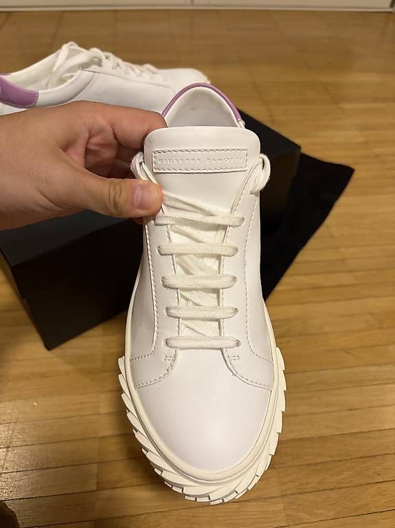 Scarpe da donna: Guiseppe Zanotti Sneaker weiss – Usato da Herisau venduto da ogkosta 1