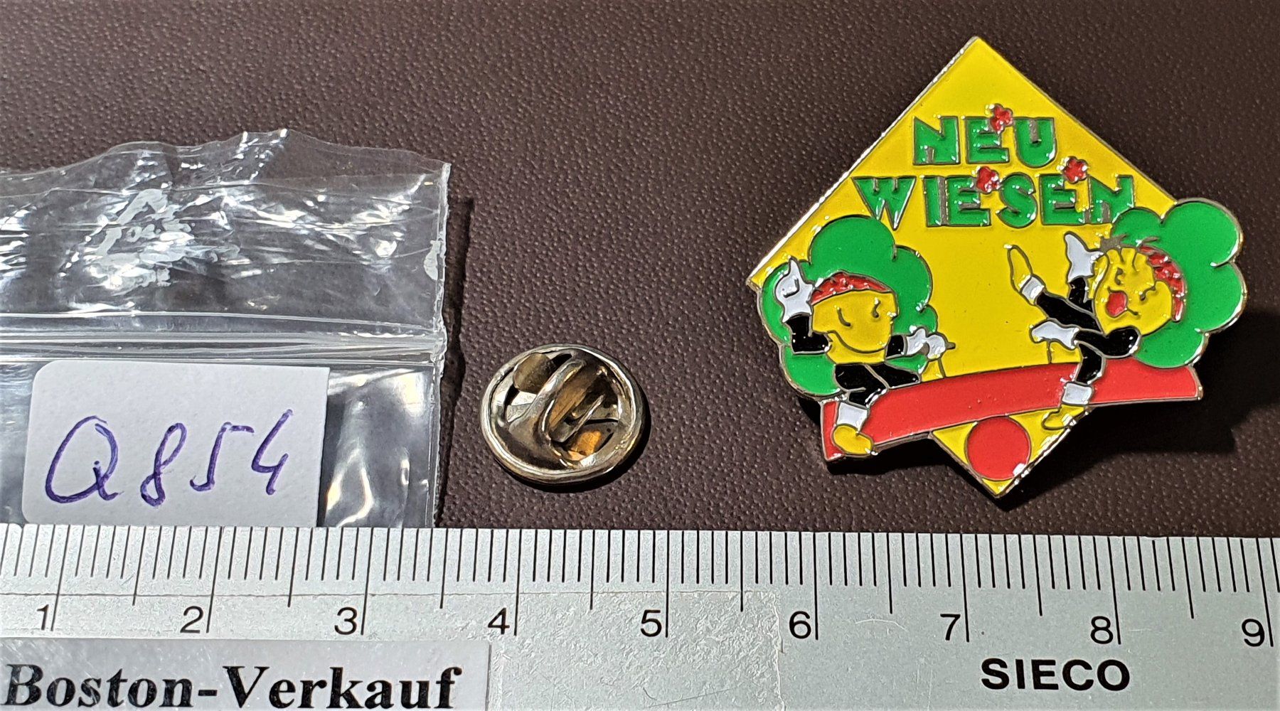 Giocattoli: Q854 - Pin Neu Wiesen Spielplatz – Usato da Reinach BL venduto da Boston-Verkauf 1