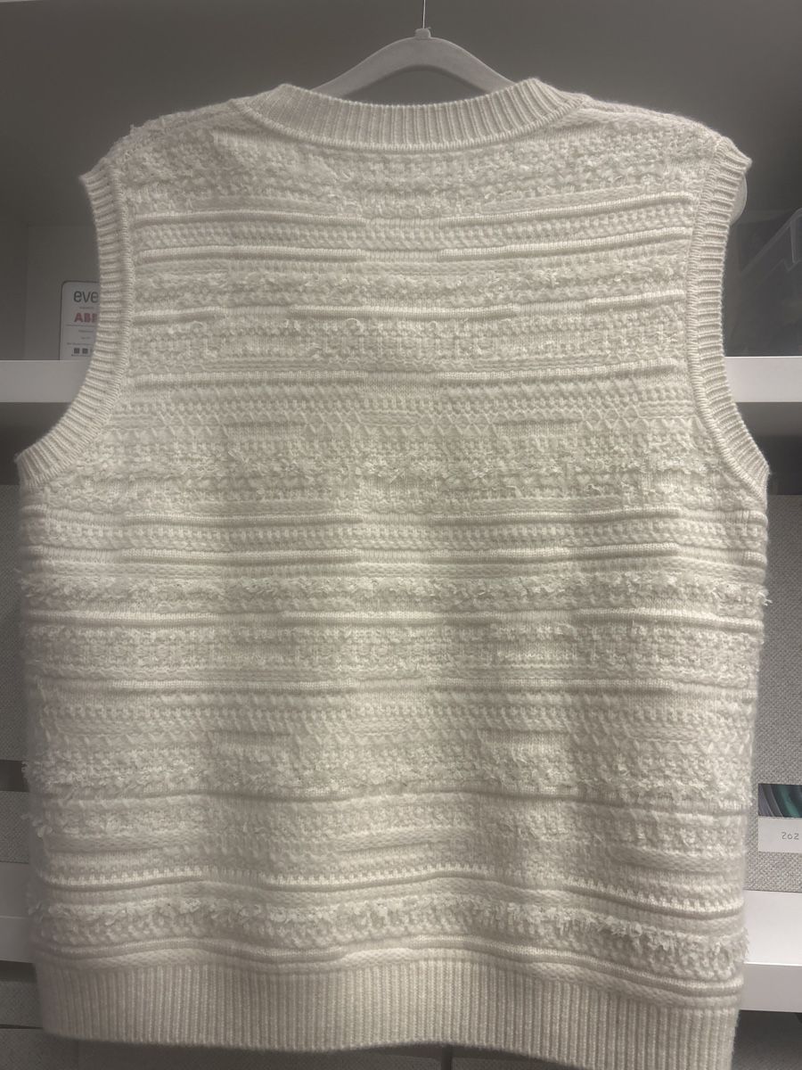 Gilet & Giacche senza maniche: High quality cashmere white knitted vest, size M – Nuovo e nell'imballaggio originale da Zug venduto da luc_8rvs 6