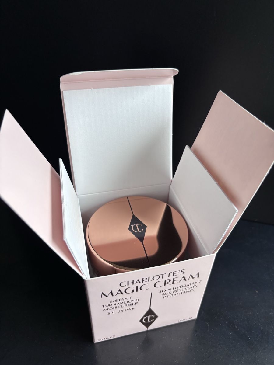 Charlotte Tilbury Cura del viso: Charlotte Tilbury Magic Cream – Nuovo e nell'imballaggio originale da Horgen venduto da Anatolia 2