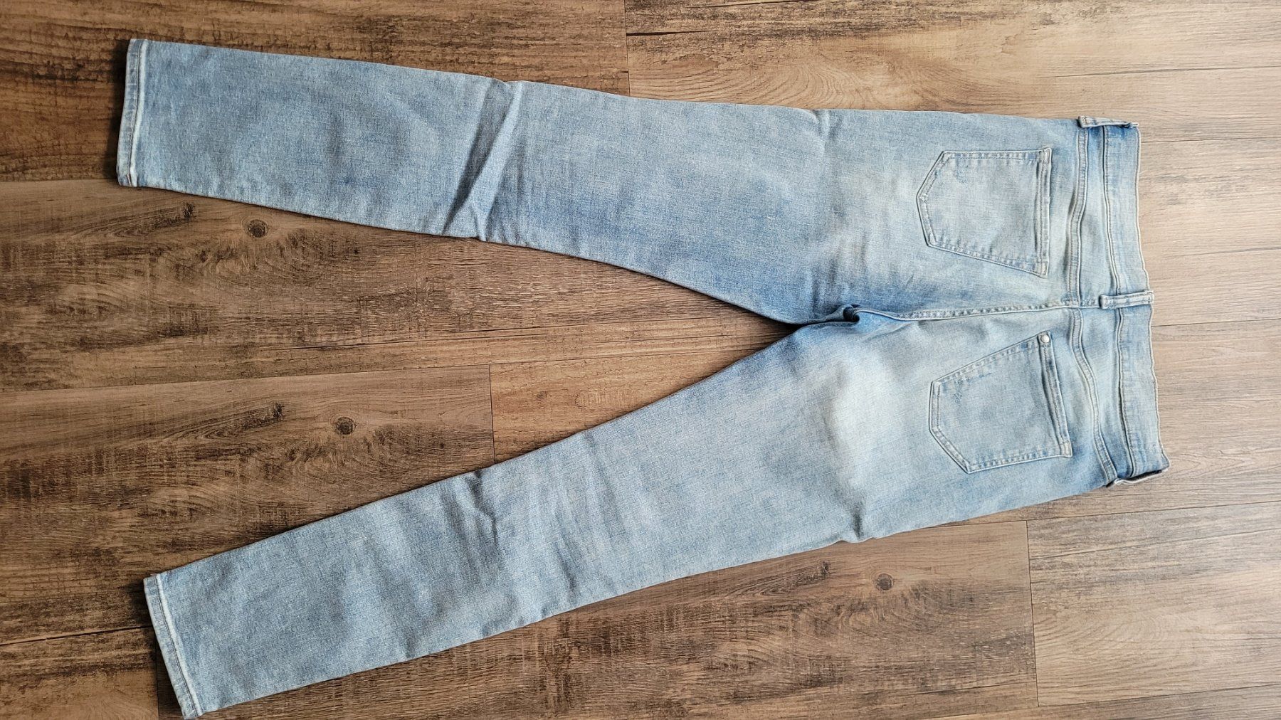 H&M Jeans: 3x Jeans Grösse 30/32 und 31/32 – Usato da Aarwangen venduto da Striezi01 9