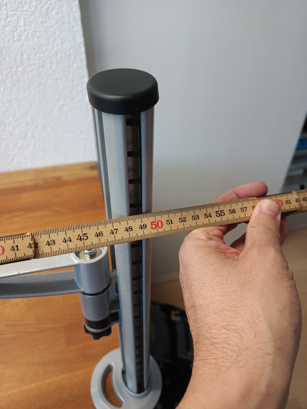 Staffa per monitor: Monitor Schwenkarm Halterung Tischhalterung – Usato da Muolen venduto da Brassmaster27 2