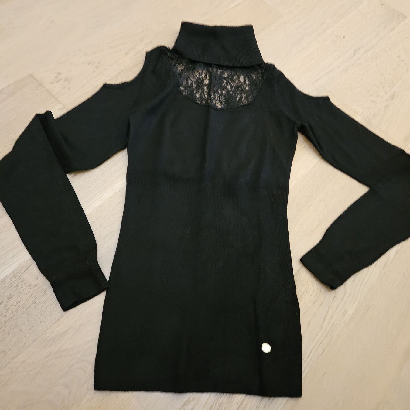 Guess Tops: Haut guess – Gebraucht aus Founex von Ana_2412