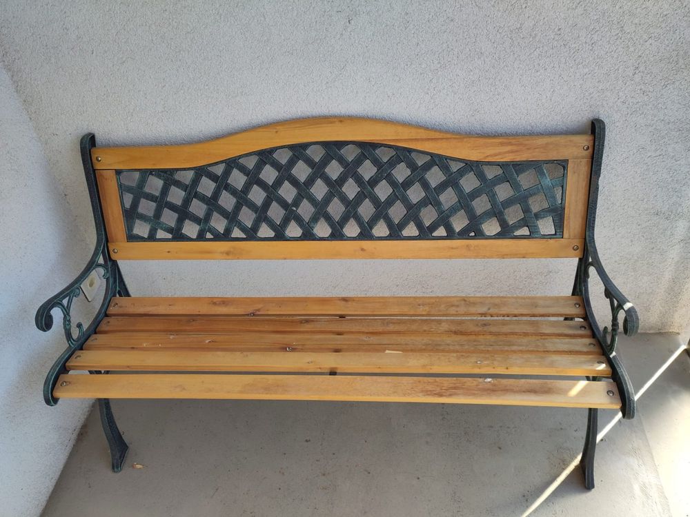 Gemütliche Gartenbank / Balkonmöbel 127x75x48 / Holz Kaufen auf Ricardo