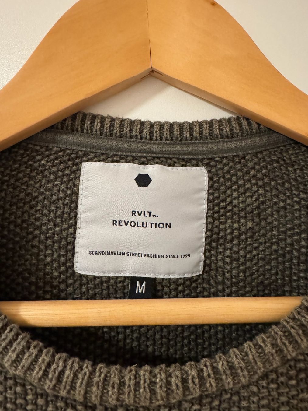 Maglioni & Felpe: Revolution Knit Pullover GREEN - RVLT Streetware – Usato da Winterthur venduto da Buzzi... 1