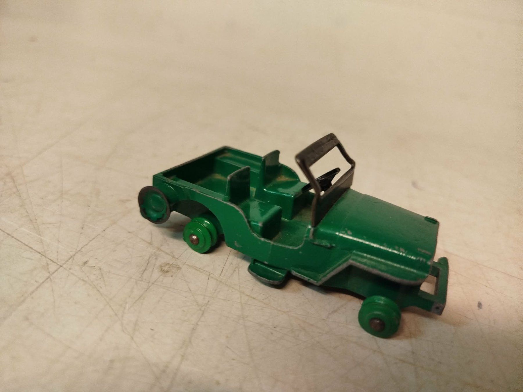 Dinky Toys Modellini d'auto: Dinky Toys Universal Jeep – Usato da La Chaux-de-Fonds venduto da Emmaus2300CDF 2