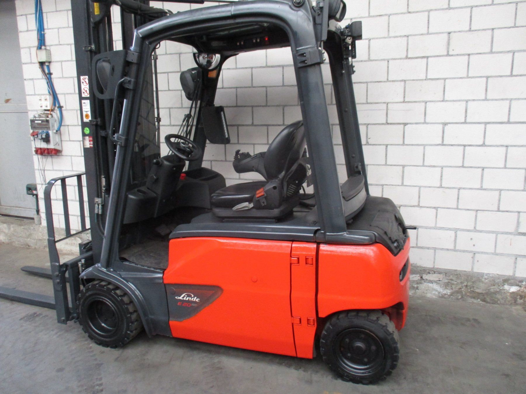 Linde Gabelstapler & Hubwagen: STAPLER LINDE E20 PL-02 ELEKTRO GABELSTAPLER 6.60m Hubhöhe – Gebraucht aus Seon von zomahandel 2