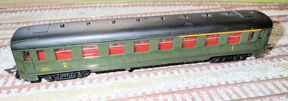 RMA Voiture DEV UIC Forestier 1ère Classe A8 – HO SNCF Verte Aménagée