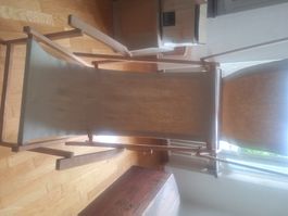Liegestuhl aus Holz mit Textilbezug gebraucht beige