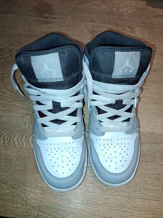 Nike Chaussures hommes: Nike Air Jordan 1 smoke grey – D'occasion à Rüegsauschachen par claudiaZ77