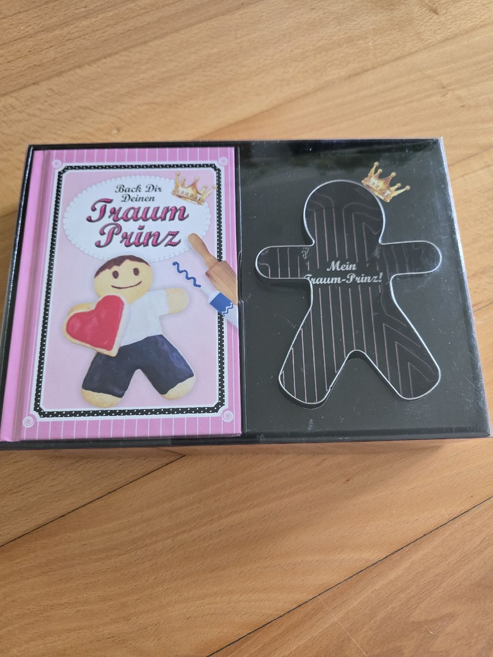 Teglie da forno: Back dir deinen Traumprinz Backset Geschenkset – Nuovo e nell'imballaggio originale da Herrliberg venduto da mandycandy.studio