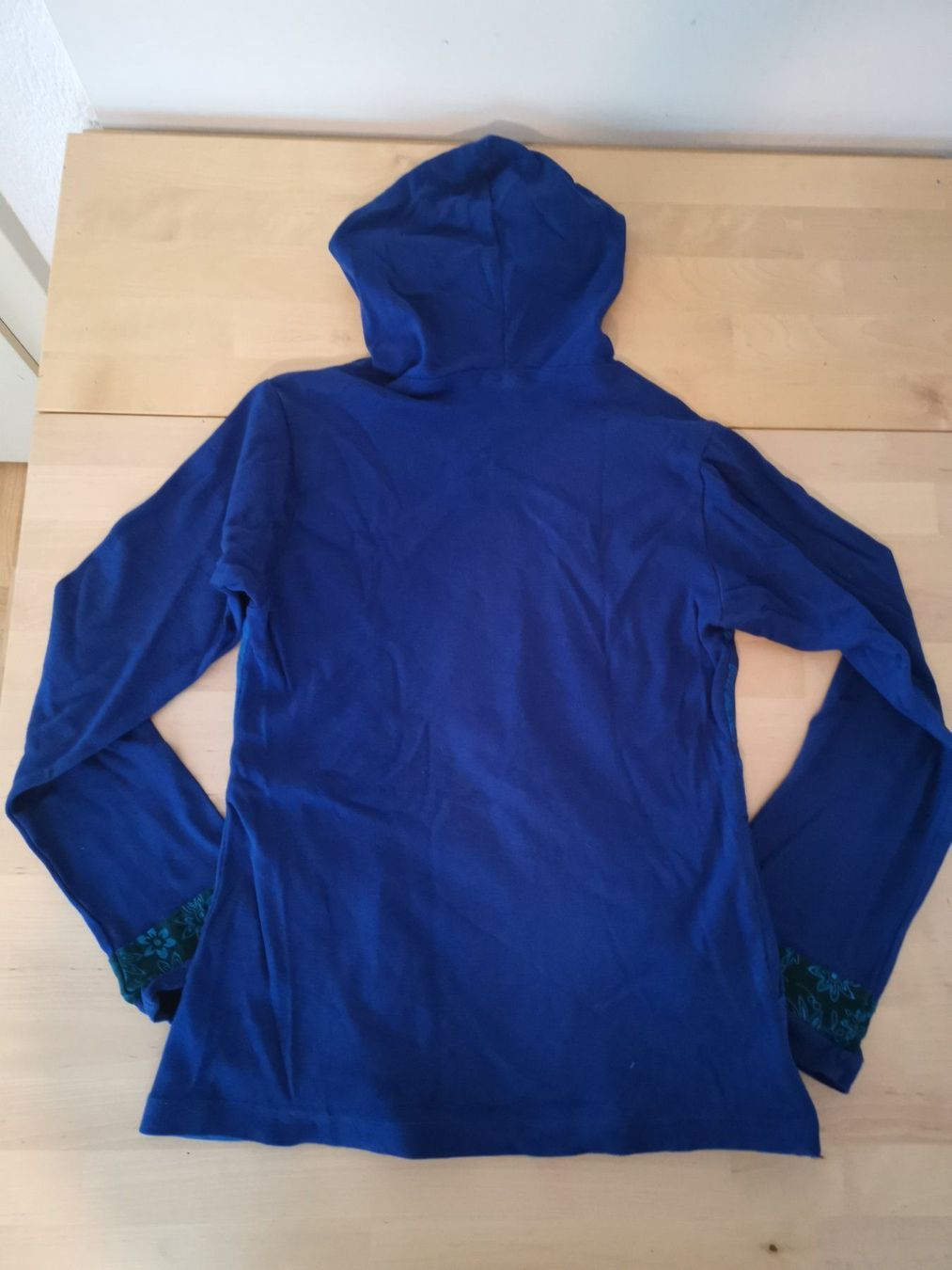 Giacche & Cappotti: Kapuzen Hoodie M – Usato da St. Margrethen SG venduto da Goldig 2