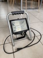 Baustrahler 230 V mit Kabel