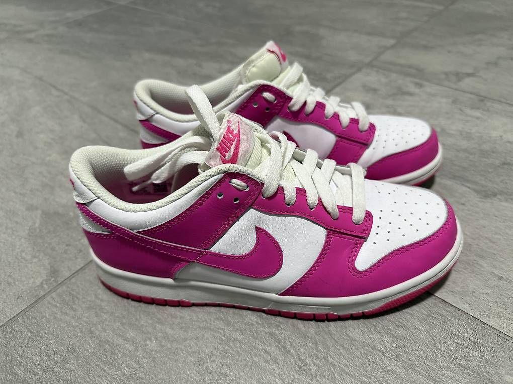 Nike Chaussures filles: Nike Dunk Rosa – D'occasion à Castione par marlr