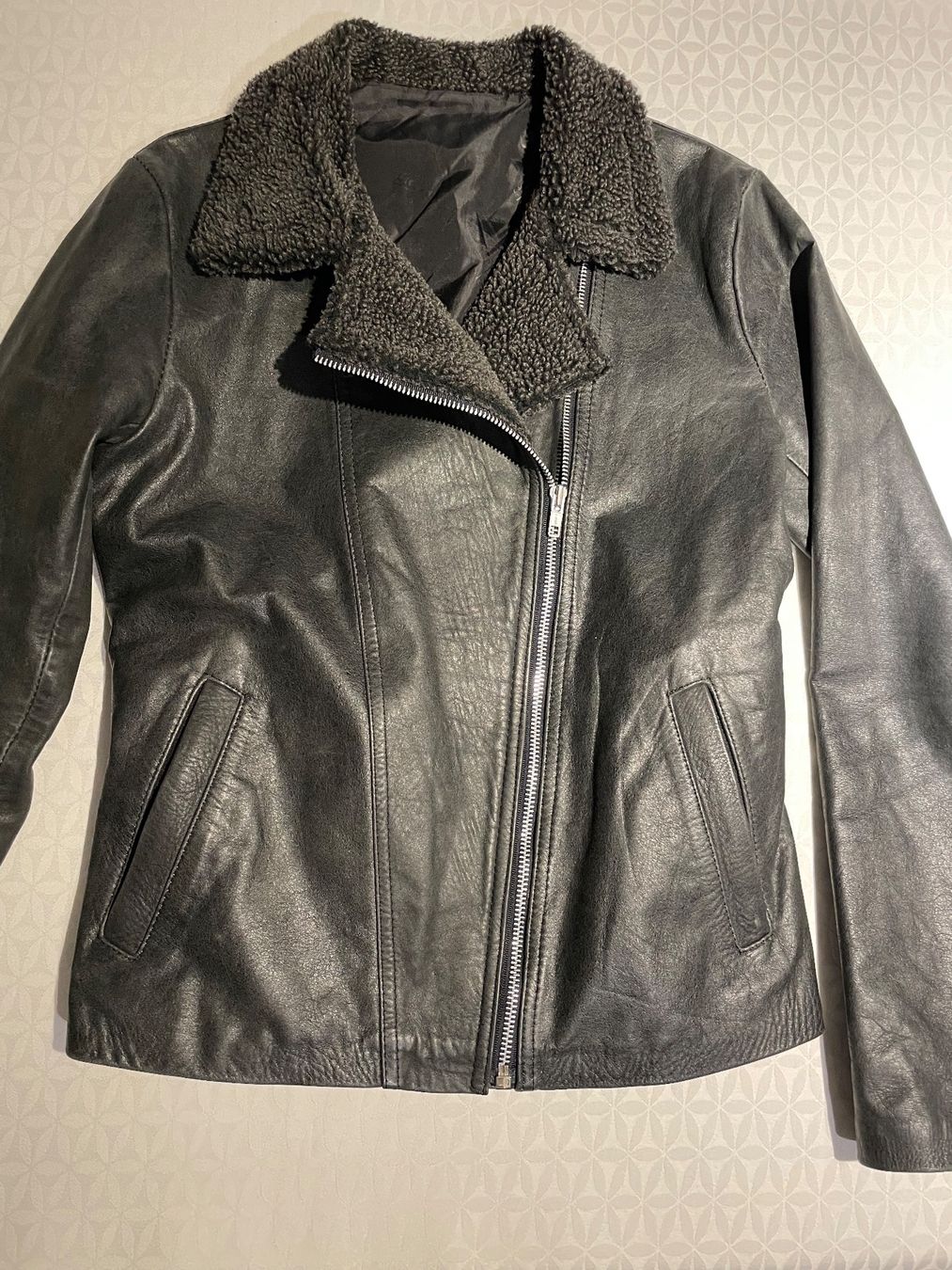 Giacche: Blouson noir 36 dame – Nuovo (secondo la descrizione) da Genève venduto da flocon06