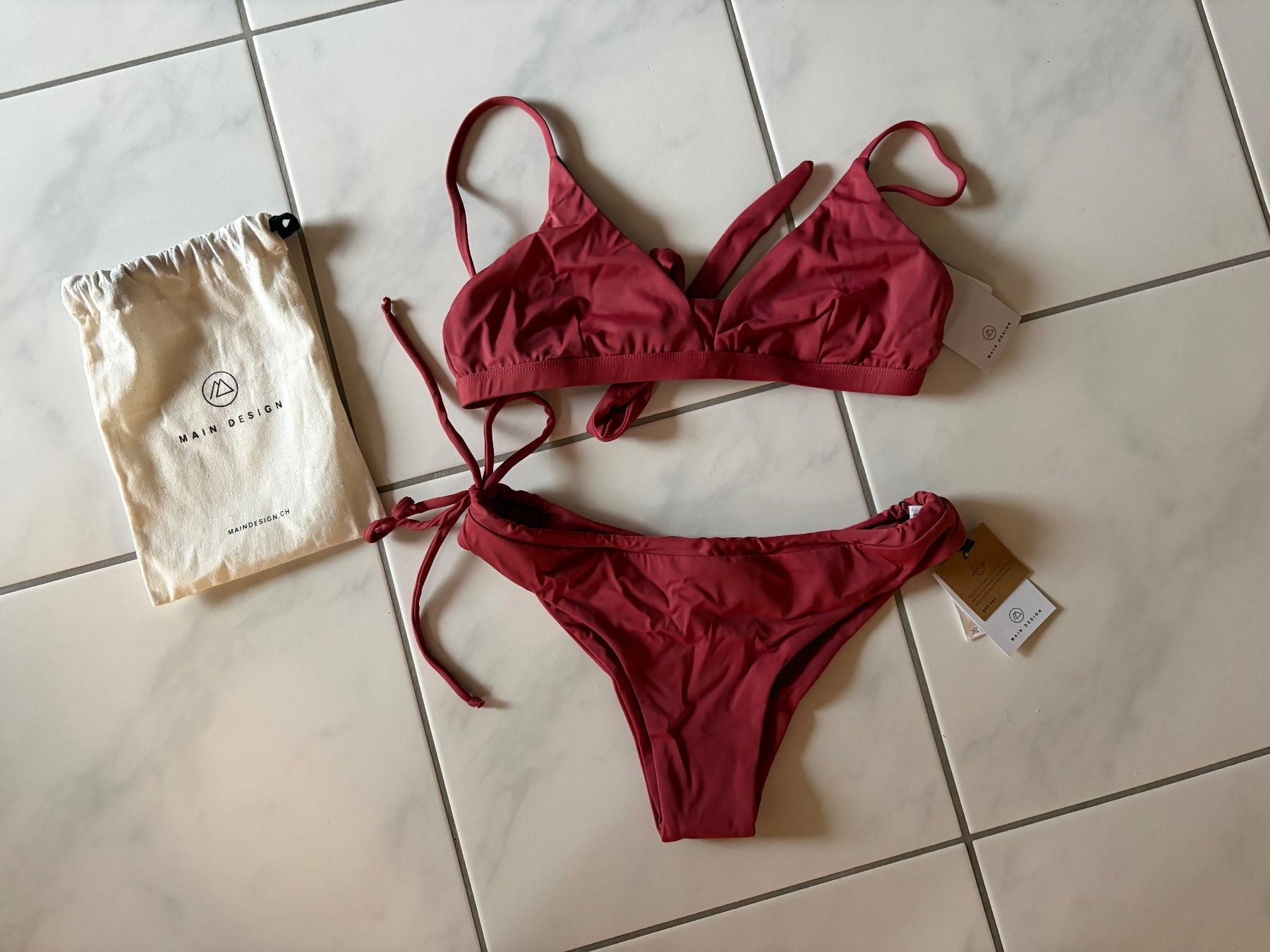 Costumi da bagno & Bikini: Bikini Set Main Design – Nuovo e nell'imballaggio originale da Maur venduto da esperanza011