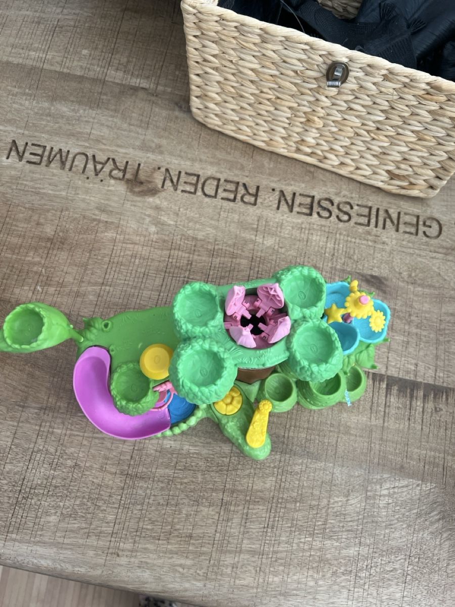 Hatchimals Giocattoli: Hatchimals Spielset baum mit rutsche   – Usato da Rorschach venduto da TrendyDeals 1