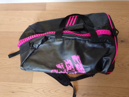 Adidas Combat Sports 2-in-1 Rucksack/Tasche,  Schwarz/Pink