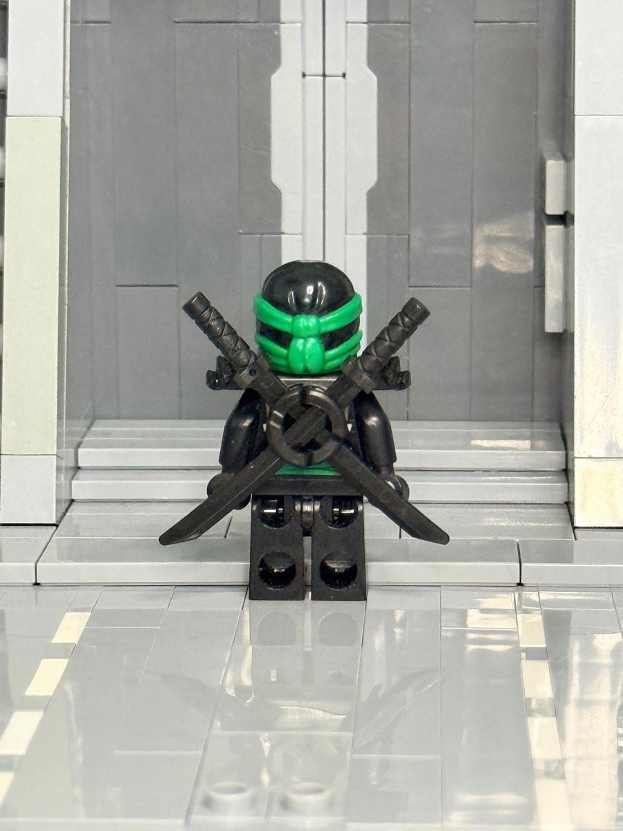 Lego Statuette: LEGO NINJAGO Lloyd - Deepstone Armor (njo0167) – Usato da Ottikon b.Kemptth. venduto da rom_f25z 1