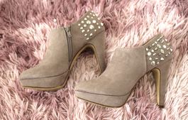 Stiefeletten Catwalk Grösse 38 Nieten Rock-Look Plateau 90er