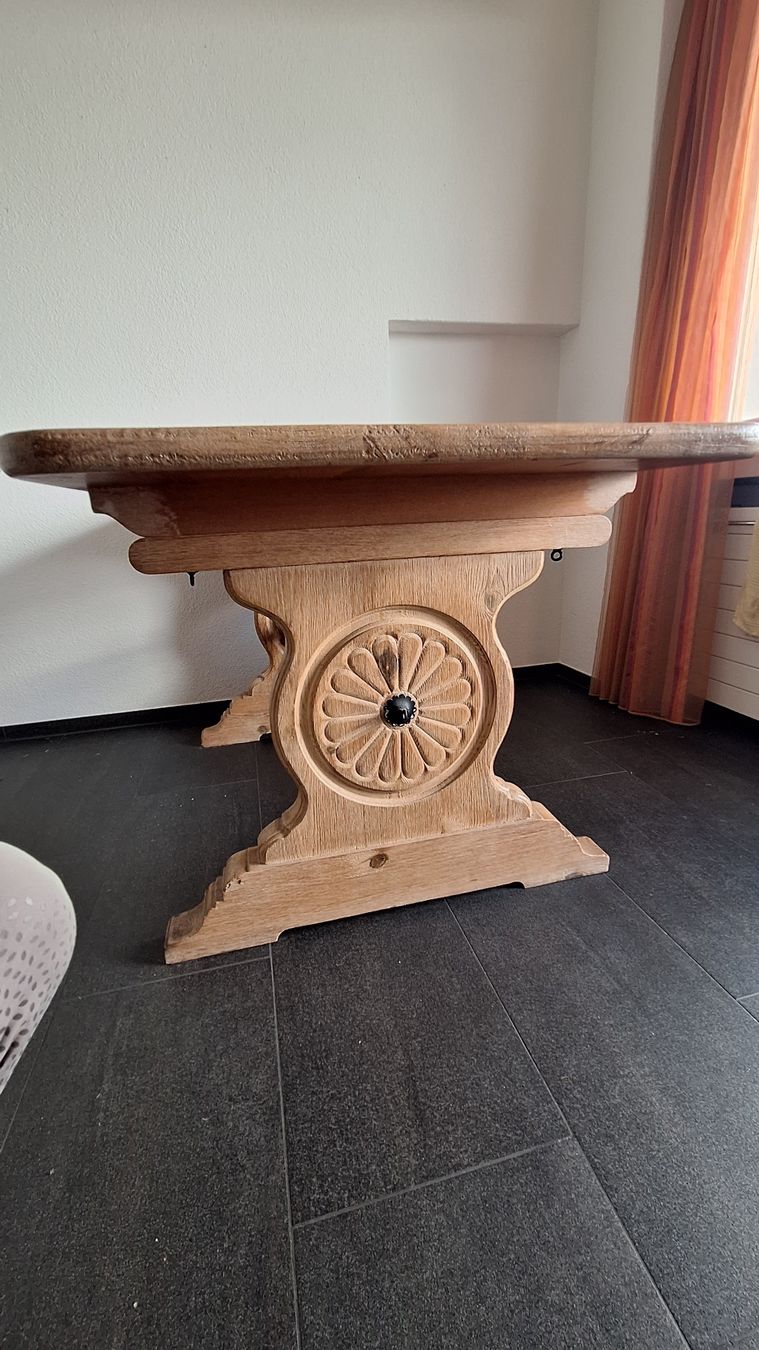 Tavoli: Massiver Holztisch Esstisch – Usato da Goldau venduto da dgh_bwh7 2