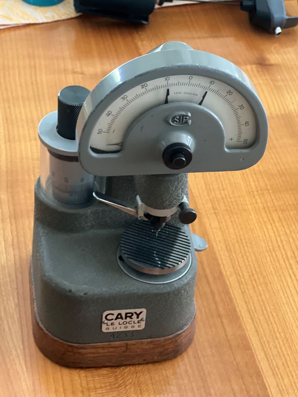 Misurare: Höhenmikrometer mit Feinmesstisch  (Cary/SIP) – Usato da Solothurn venduto da Me3