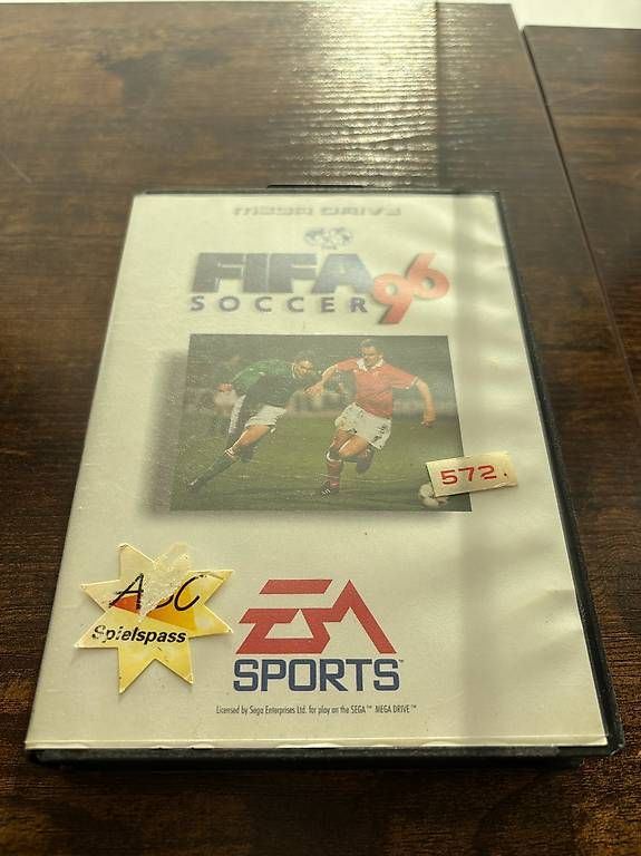 Sega Giochi: FIFA Soccer 96 - Sega Mega Drive – Usato da La Tour-de-Peilz venduto da johnowen9