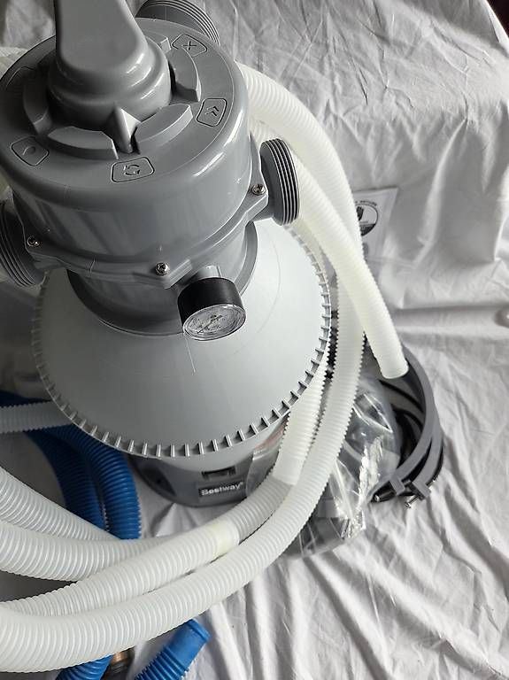 Accessoires de piscine: Bestway Sandfilter – D'occasion à Rümlang par Zargi 3